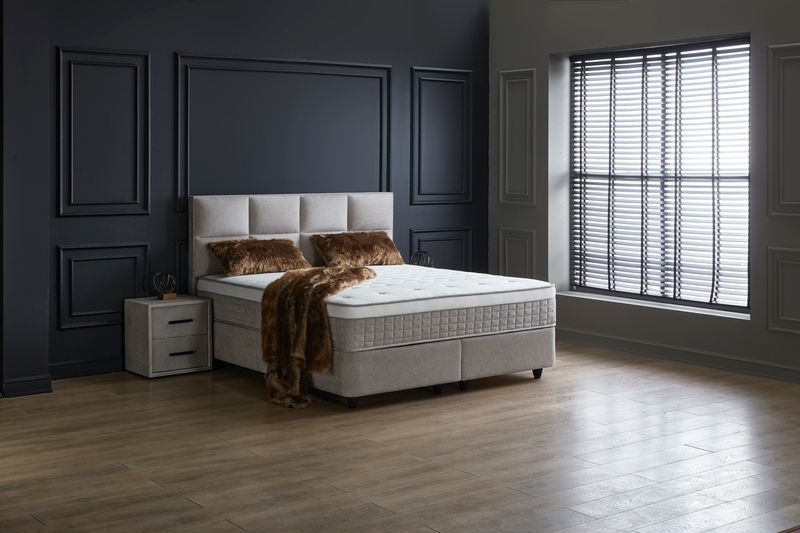 Ayana met matras en opbergruimte
