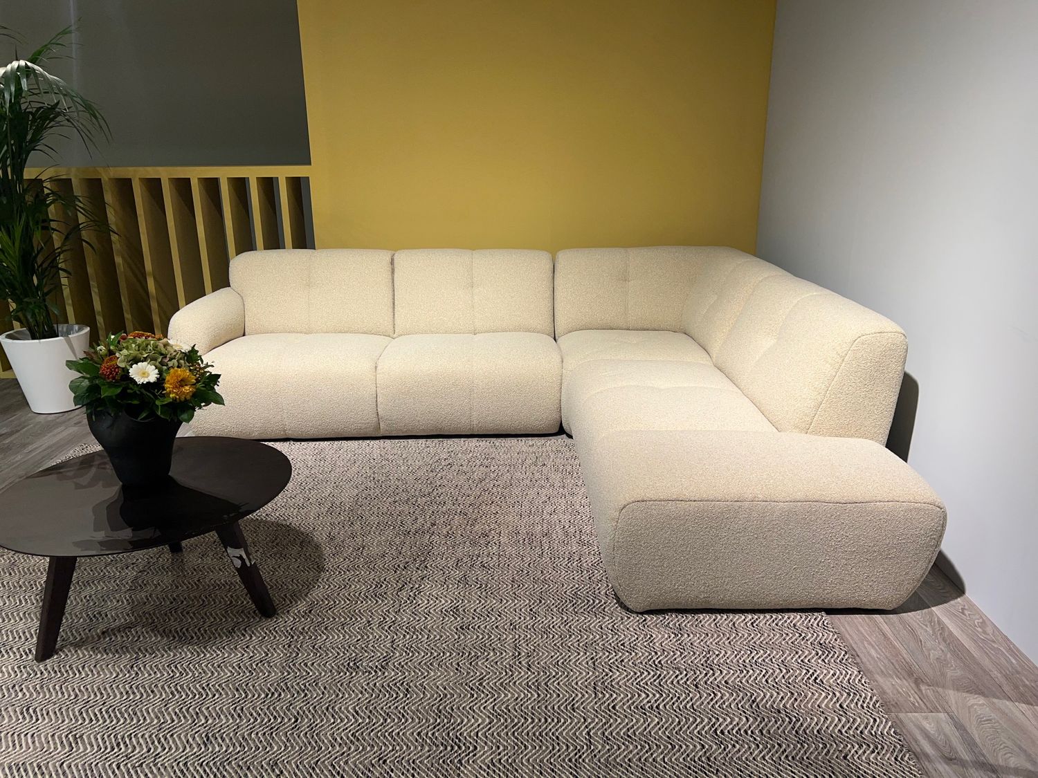 Ciara L (fabric bouclé)