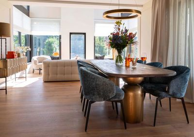 Cavo dining table 230cm