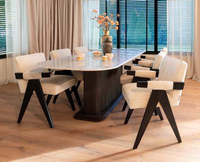 Mayfield dining table 230cm