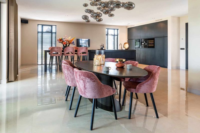 Luxor oval dining table (2 size)