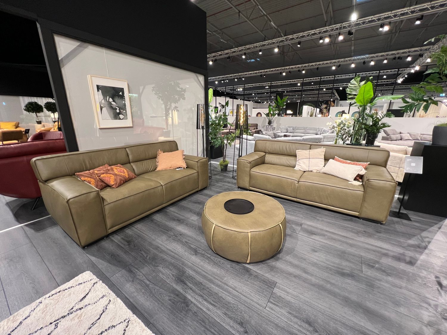 Kubo 2,5 &amp; 3 seater in leather