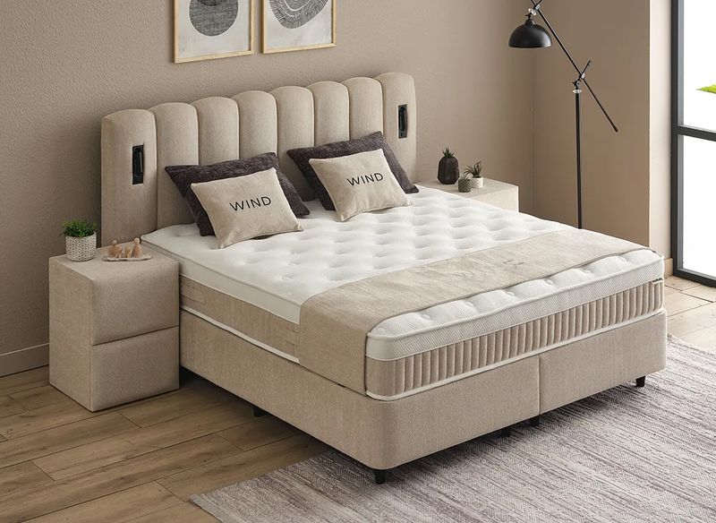 Wind met matras en opbergruimte