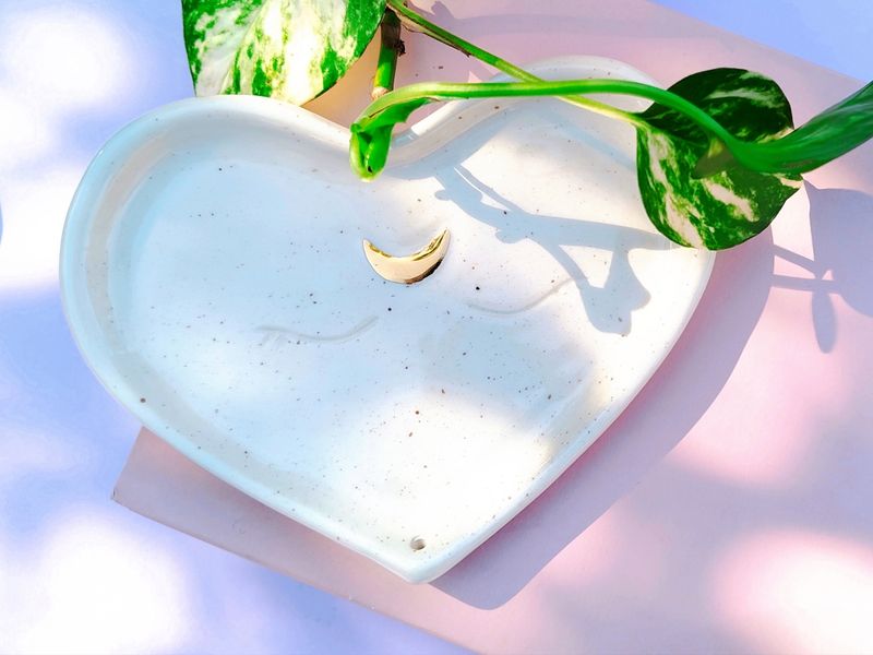 Platito corazón luna oro
