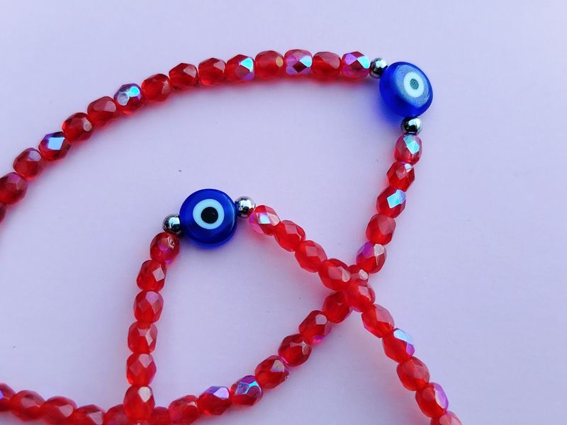 Pulserita protectora cristal checo ojo turco