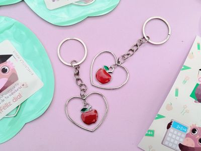 Llavero corazón manzana
