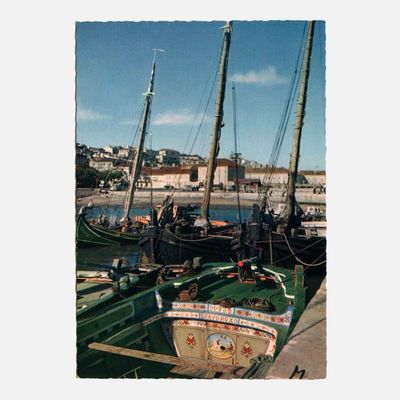 Postal Embarcações Típicas no Tejo