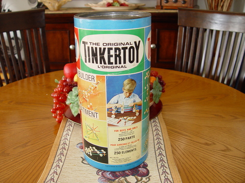 Tinkertoy Master Builder