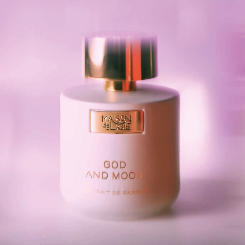 Maison De l&#39;Asie - God and Moon
