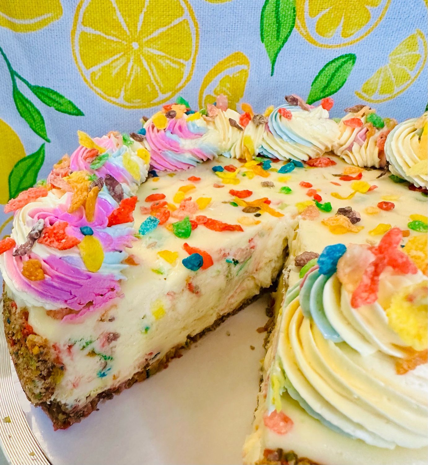 Fruity Pebbles Cheesecake