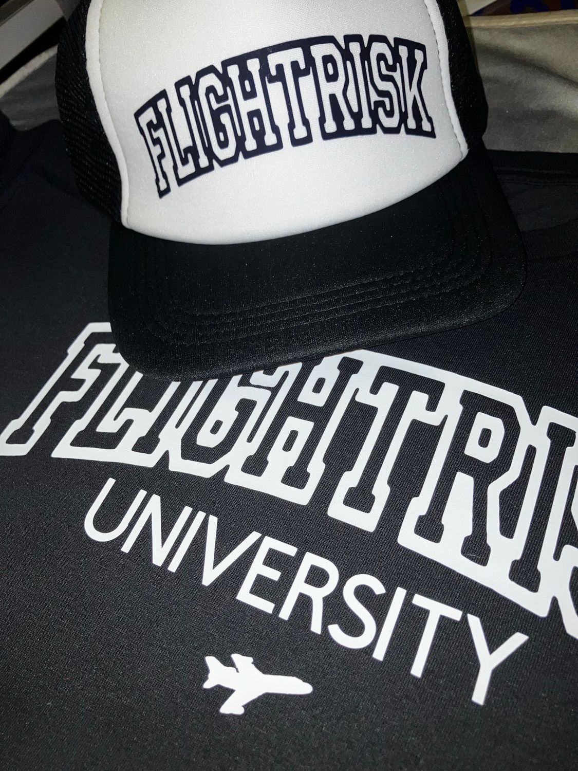 Classic FlightRisk University Blk/Wht Shirt &amp; Hat Set
