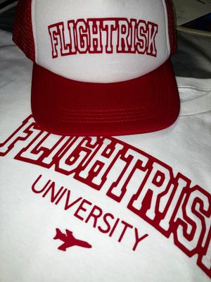 Classic Wht/Red FlightRisk University Tshirt & Hat Set
