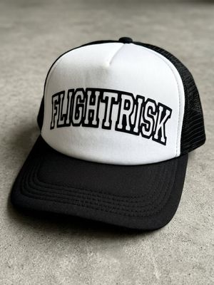 Classic FlightRisk Trucker Cap Blk/wht