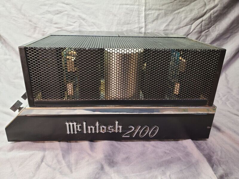 McIntosh 2100 Amplifier