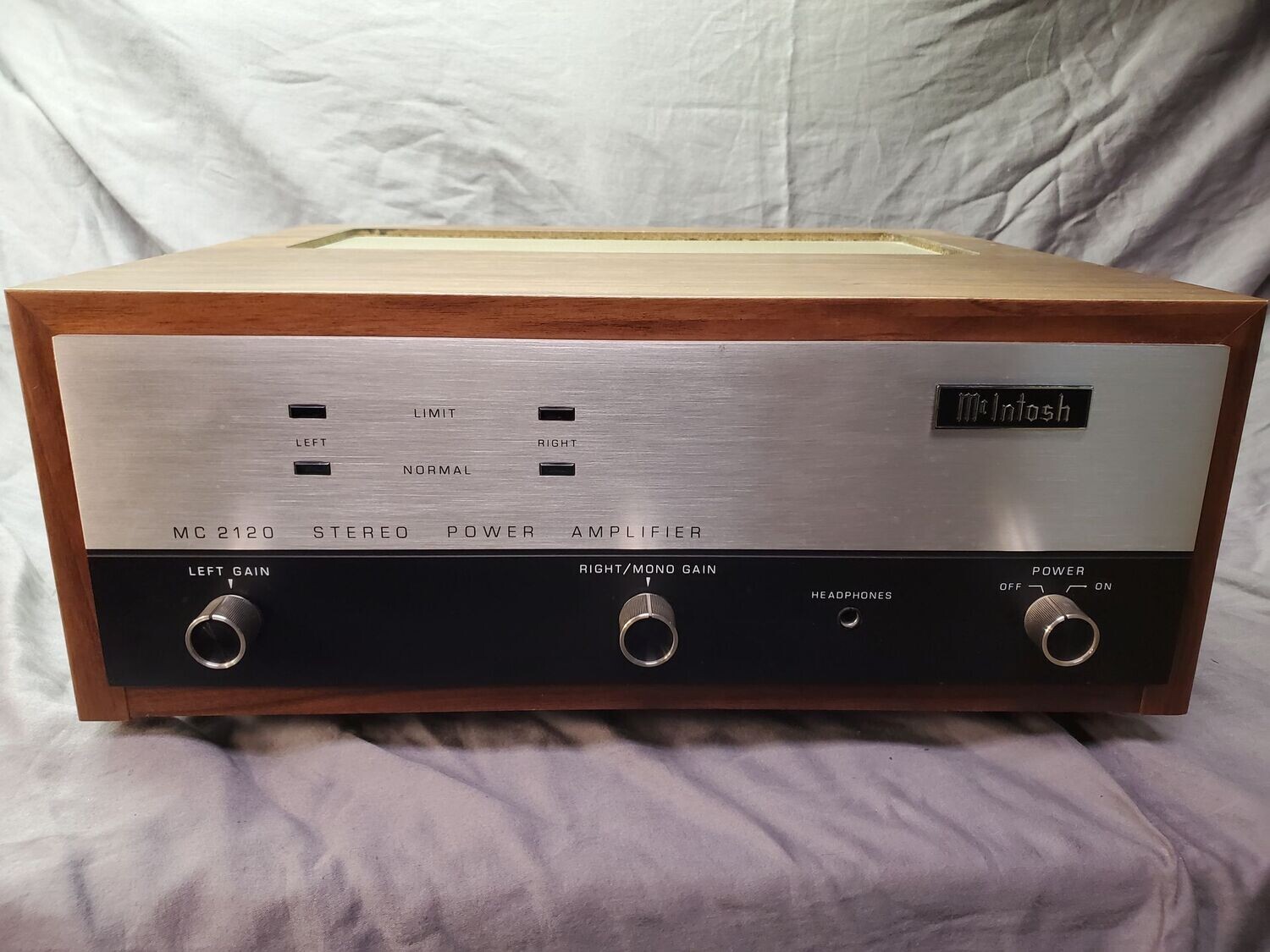 McIntosh MC2120 Amplifier