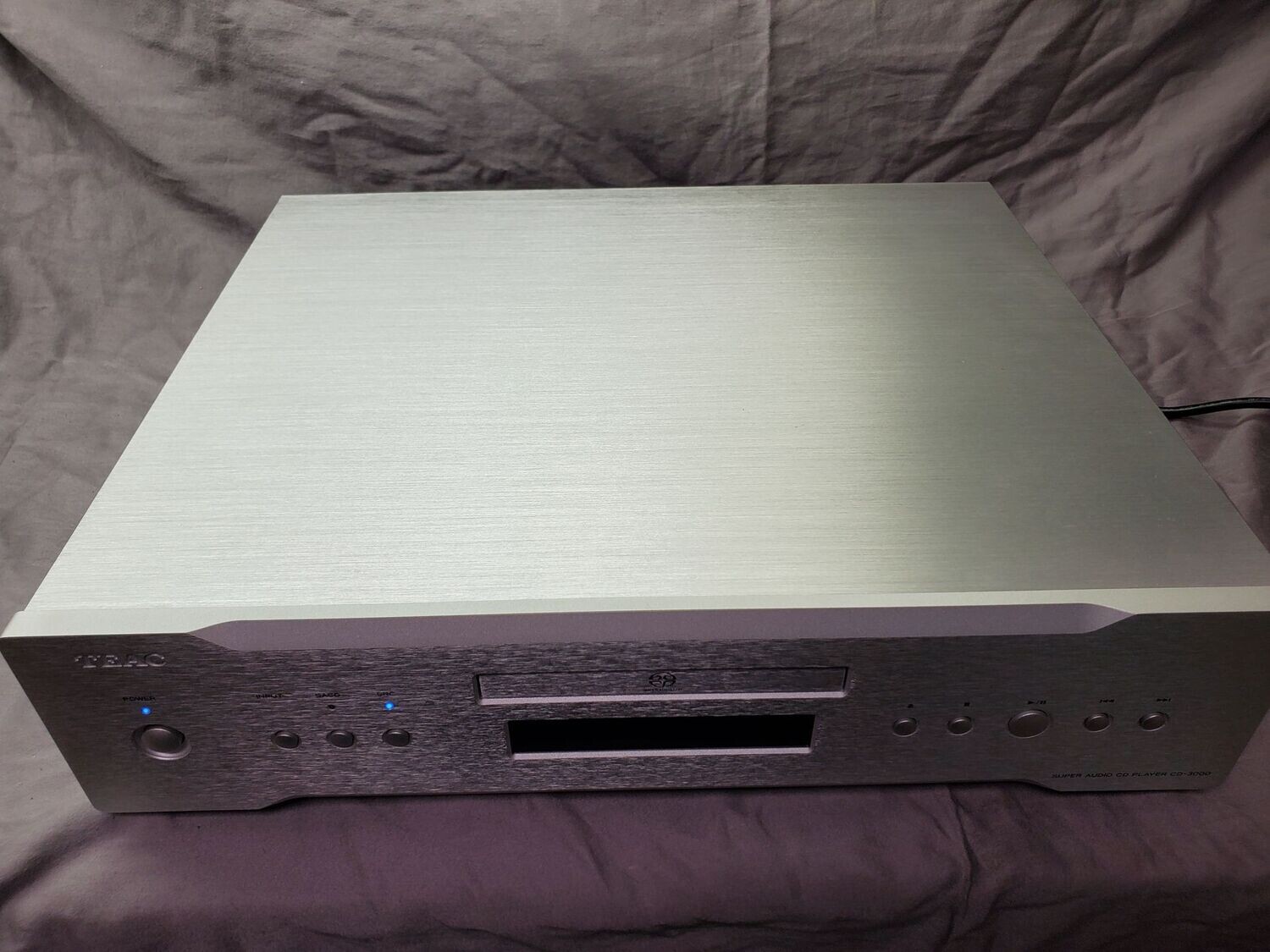TEAC CD-3000