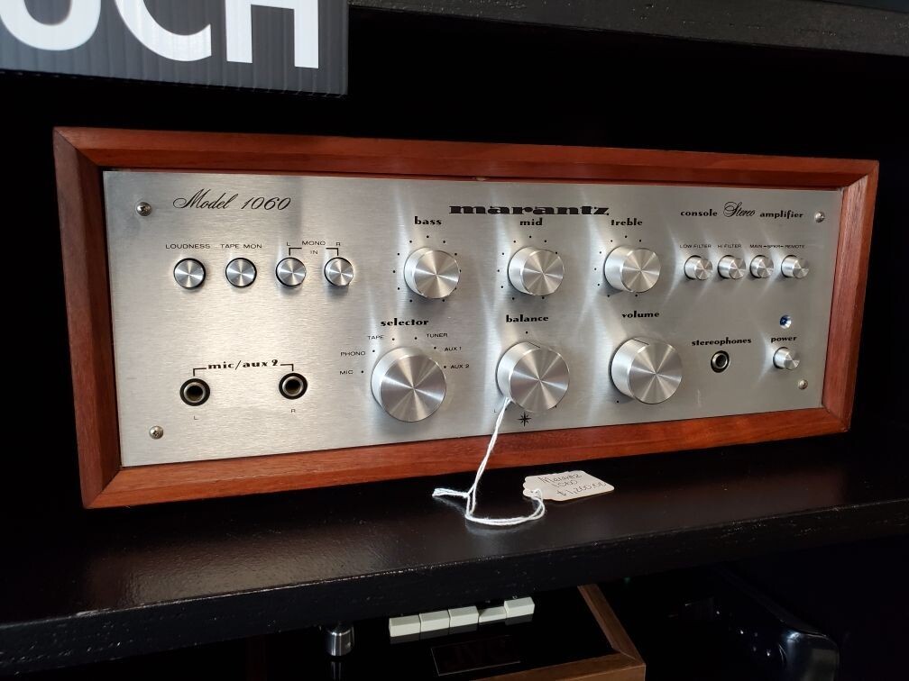 Marantz 1060 Integrated Amplifier