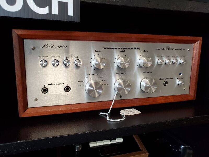 Marantz 1060 Integrated Amplifier