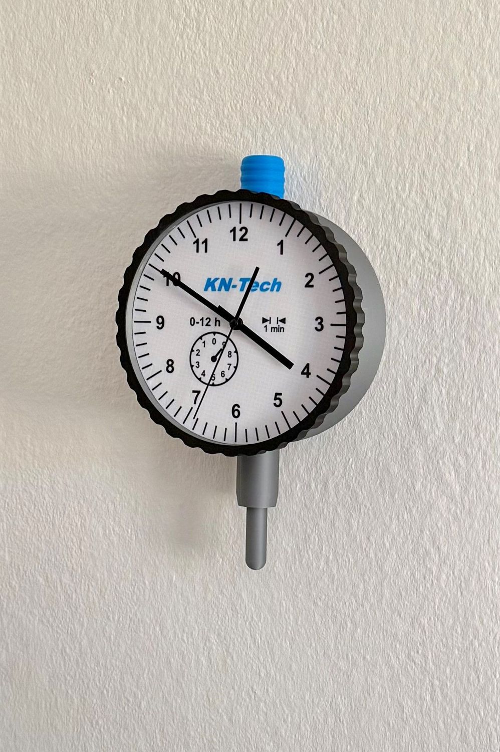 Wanduhr "Messuhr"