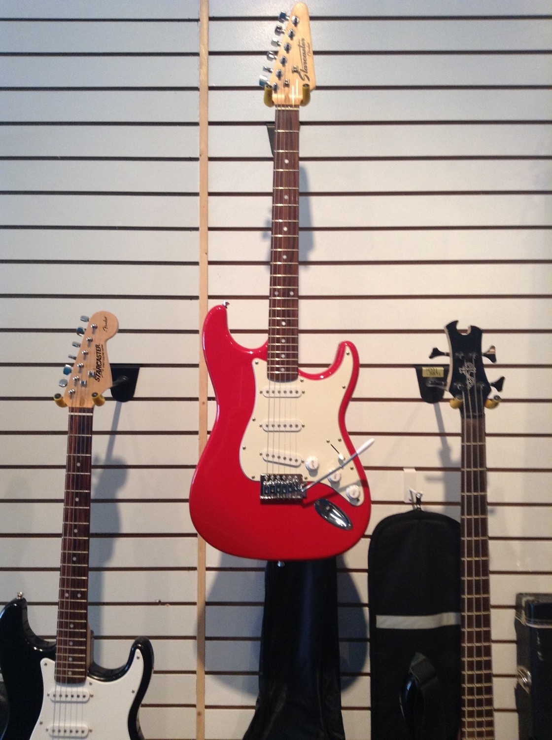 Fender Starcaster. Gig bag included