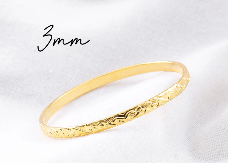 Wizard 3mm Thin Gold Hawaiian Design Bangle