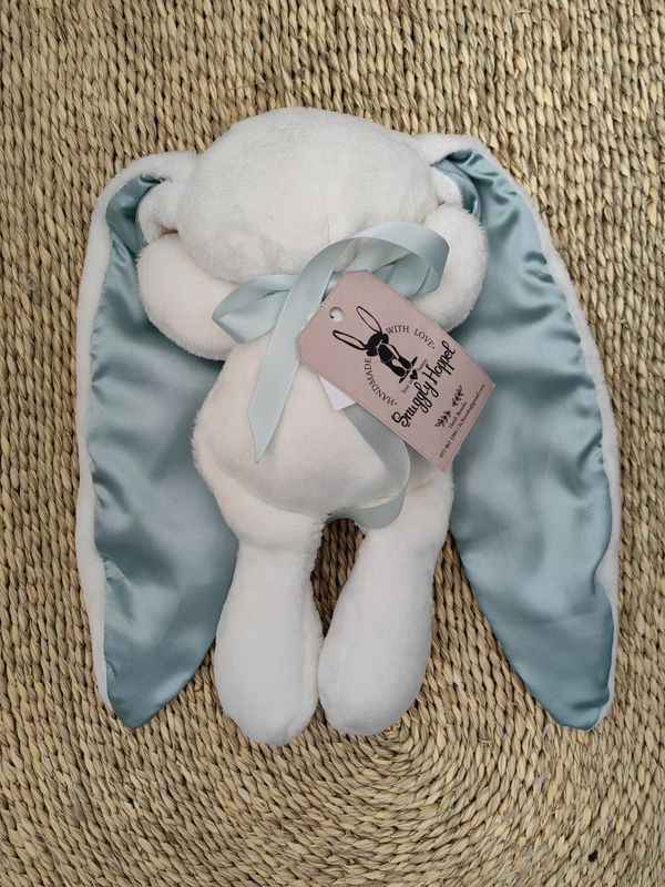 Snuggly Hoppel ( White with satin blue plain ears)