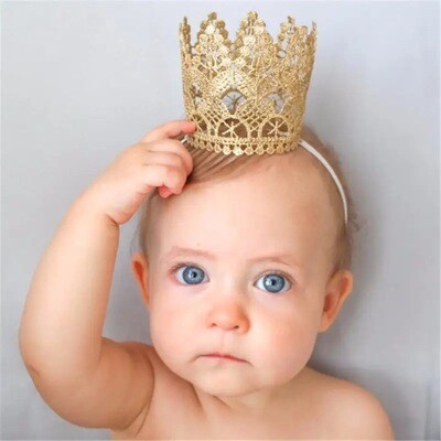 Babypynt hårbånd krone i guld 👑
