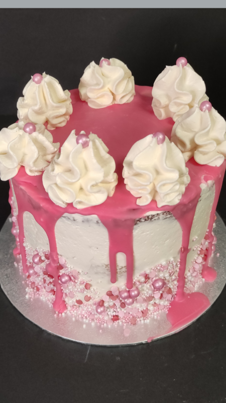 Tarta Drip Cake color en crema