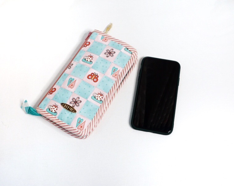 Kawaii Card Wallet For Women - Hold 12 Cards