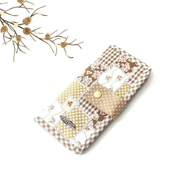 Women&#39;s Bifold Fabric Wallet - Brown Patchwork