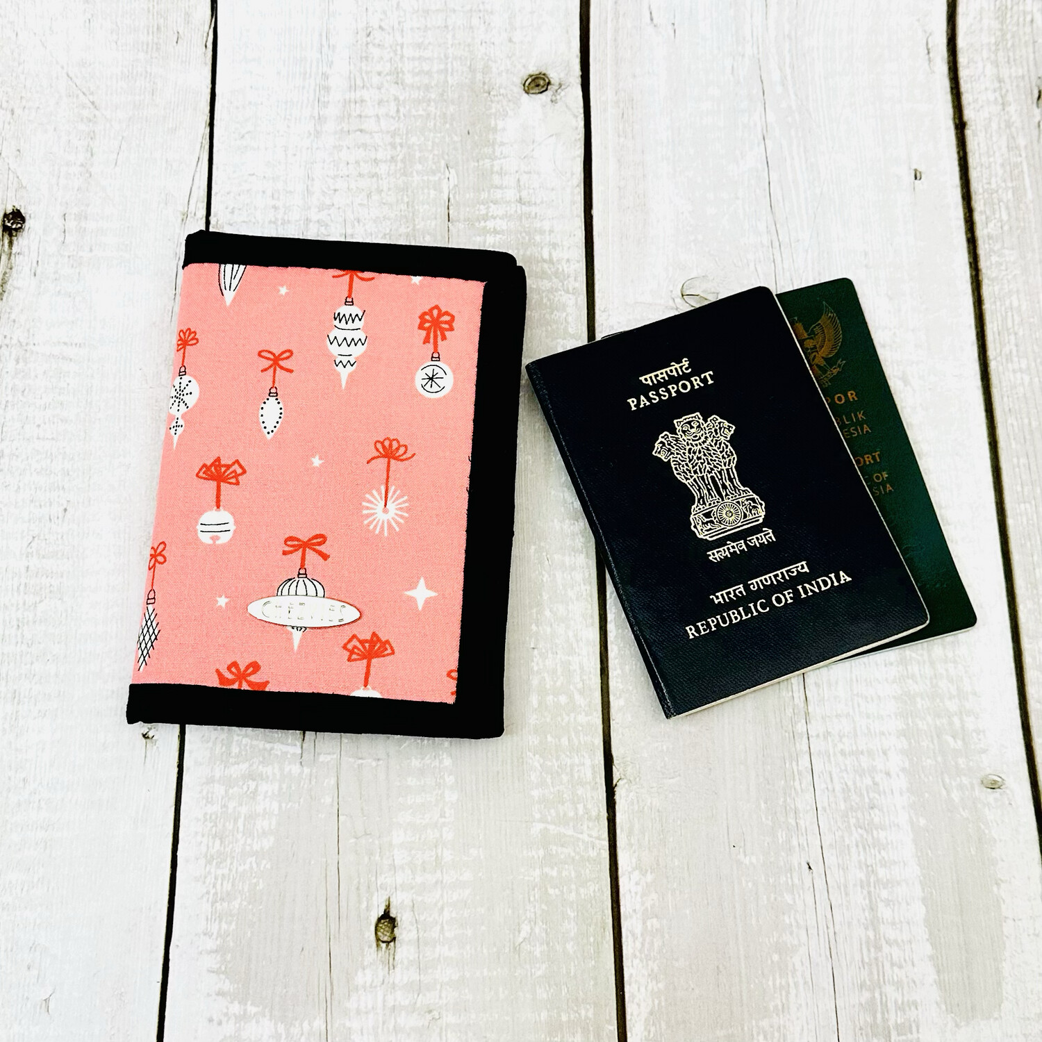 Small Passport Holder - Peach Lantern