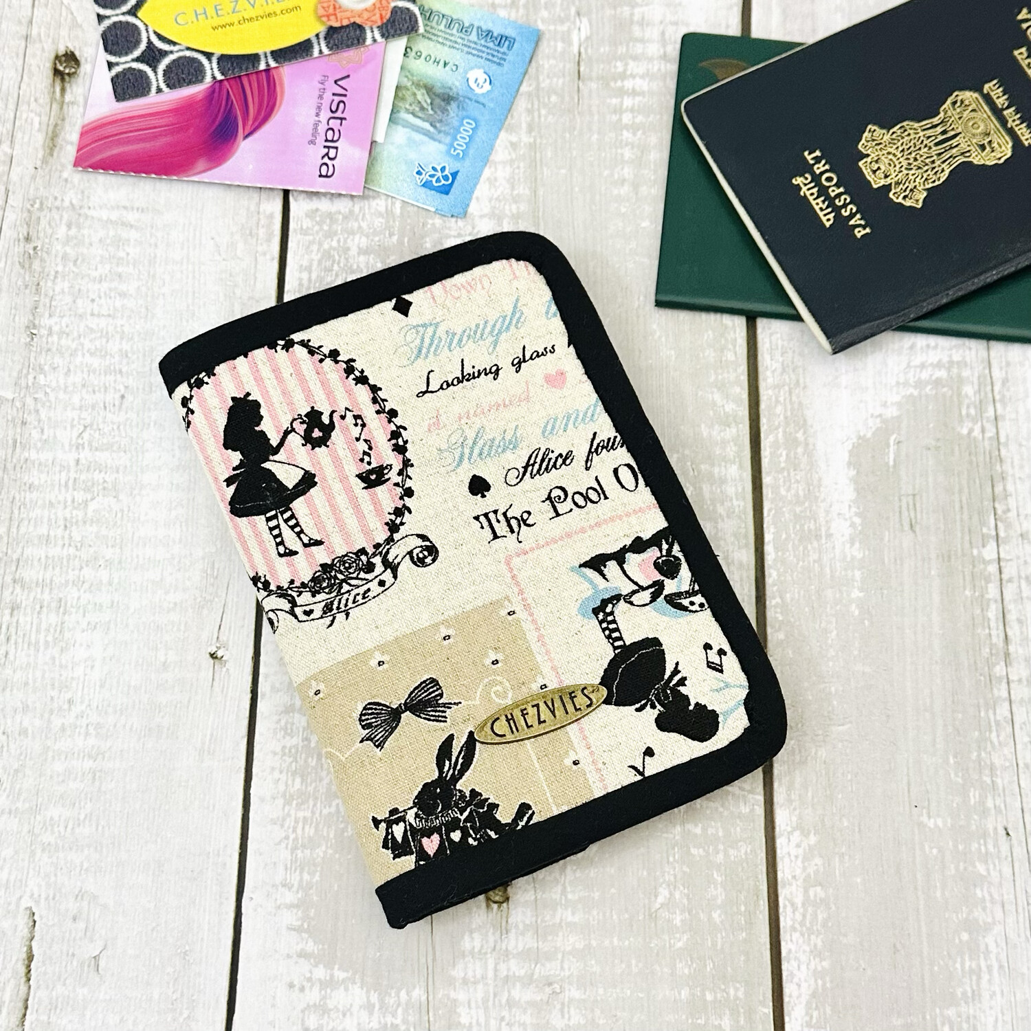 Linen Passport Holder - Alice in Wonderland