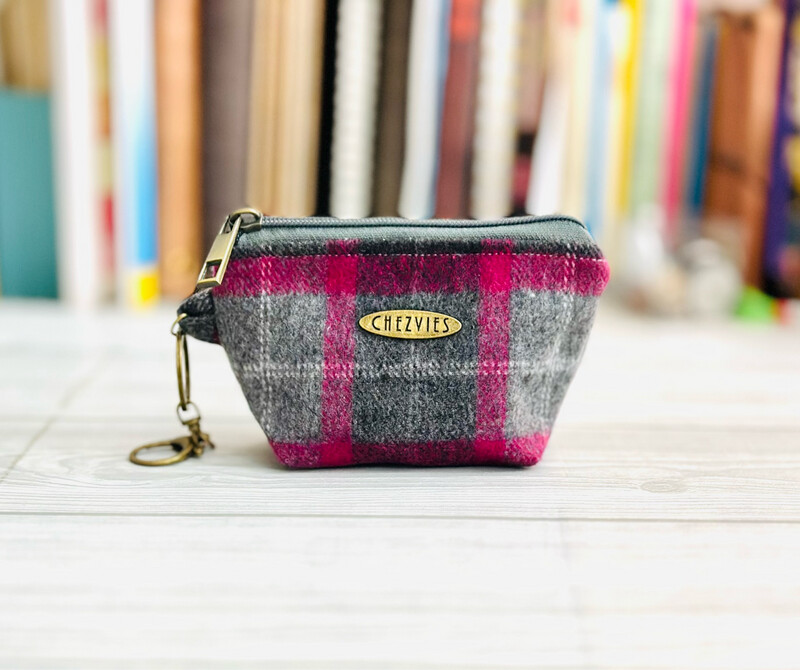 Mini Tweed Makeup Pouch With Keychain - Pink Grey