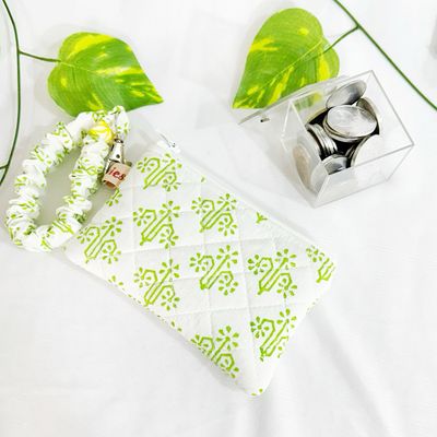 Quilted Coin Purse with Scrunchie Keychain - Green White Floral