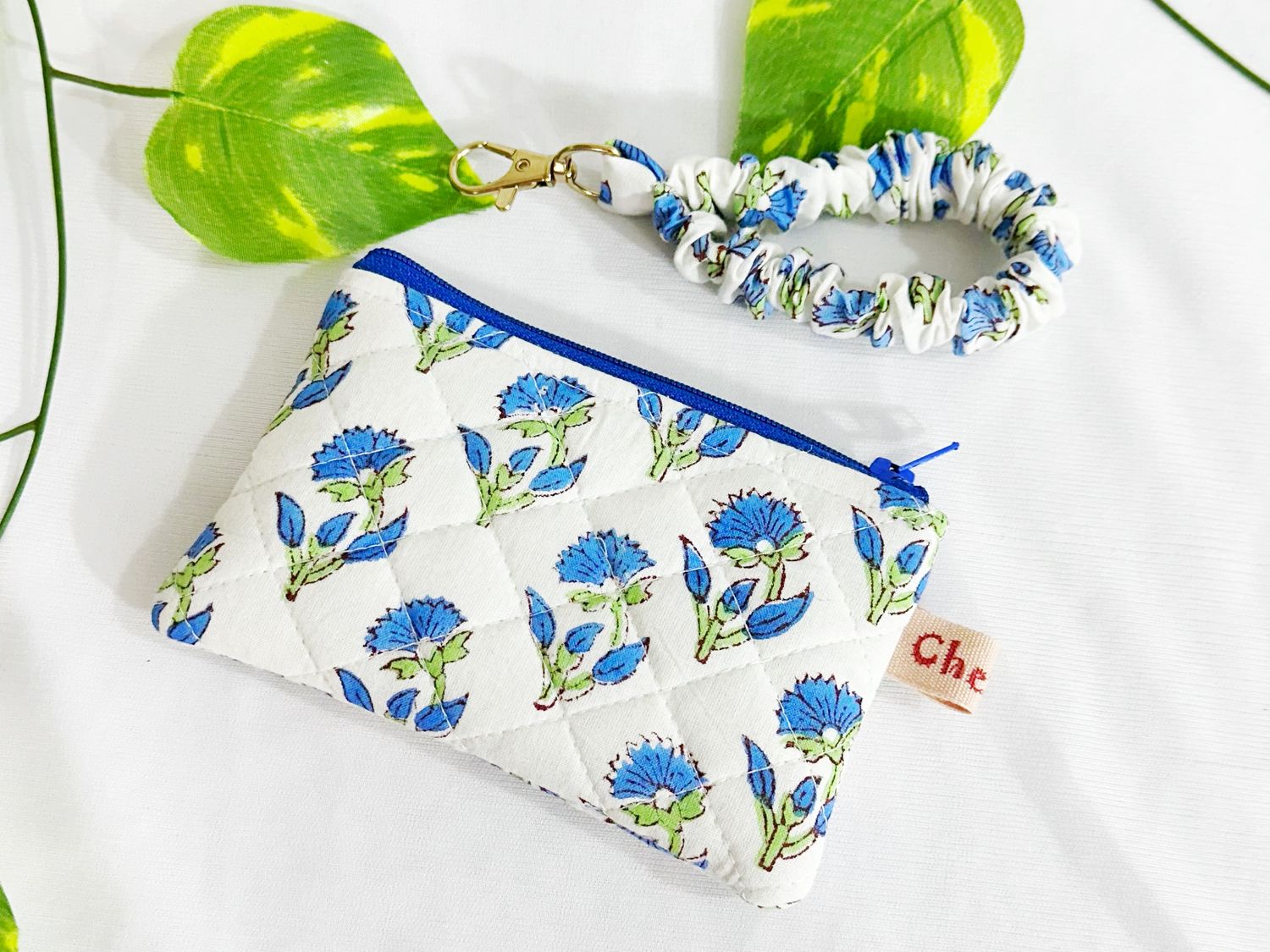 Quilted Coin Pouch with Scrunchie Keychain - Blue Floral
