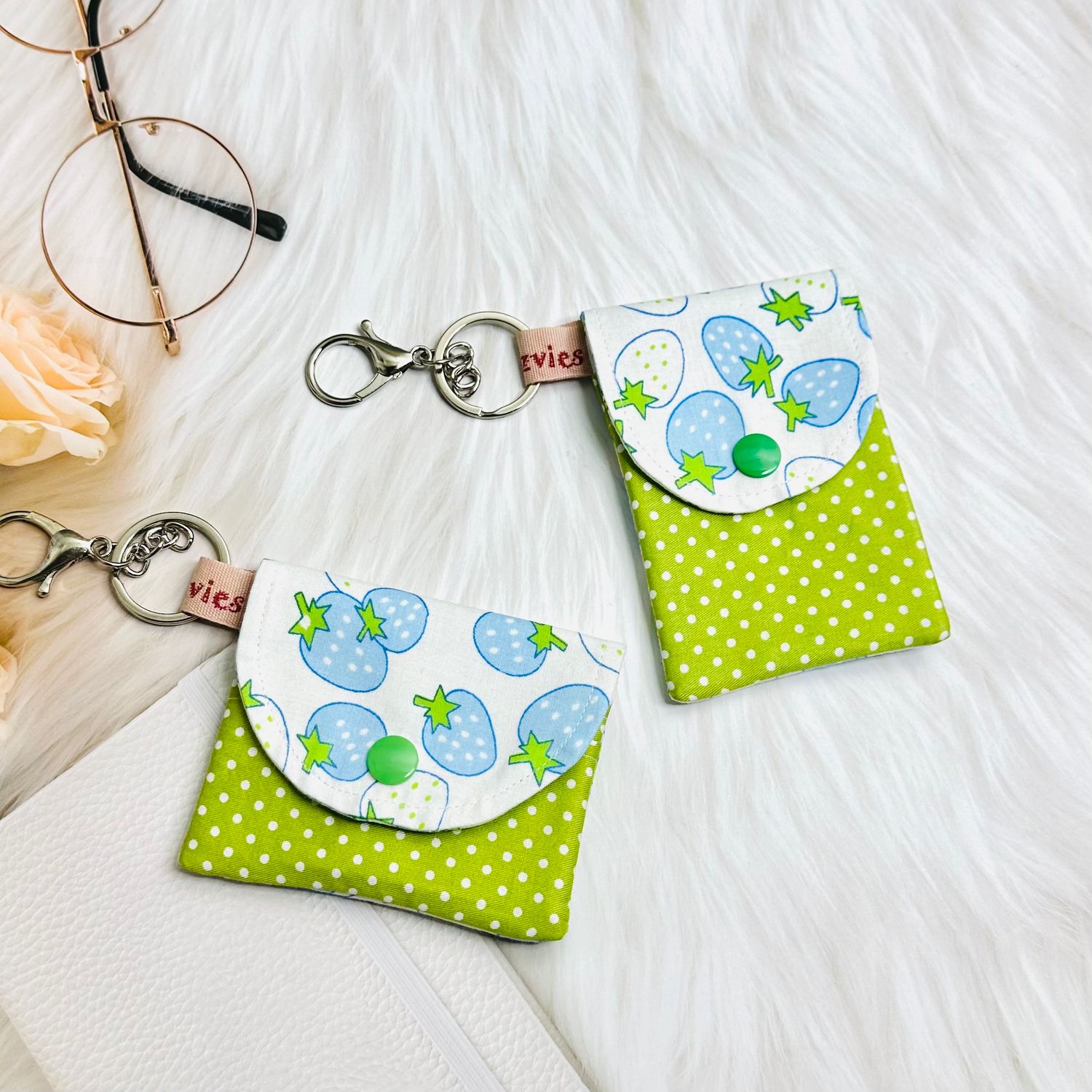 Mini Keychain Card Holder Wallet - Blue Strawberry