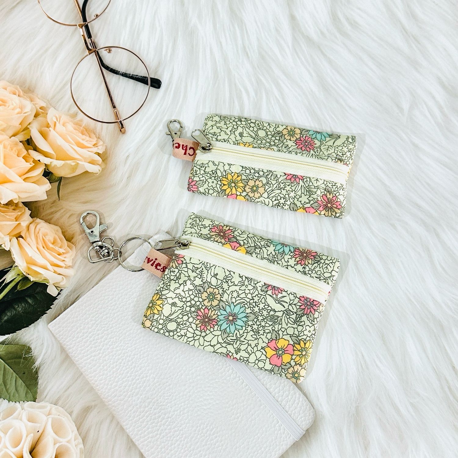Handmade Keychain Zipper Wallet - Beige Green Floral