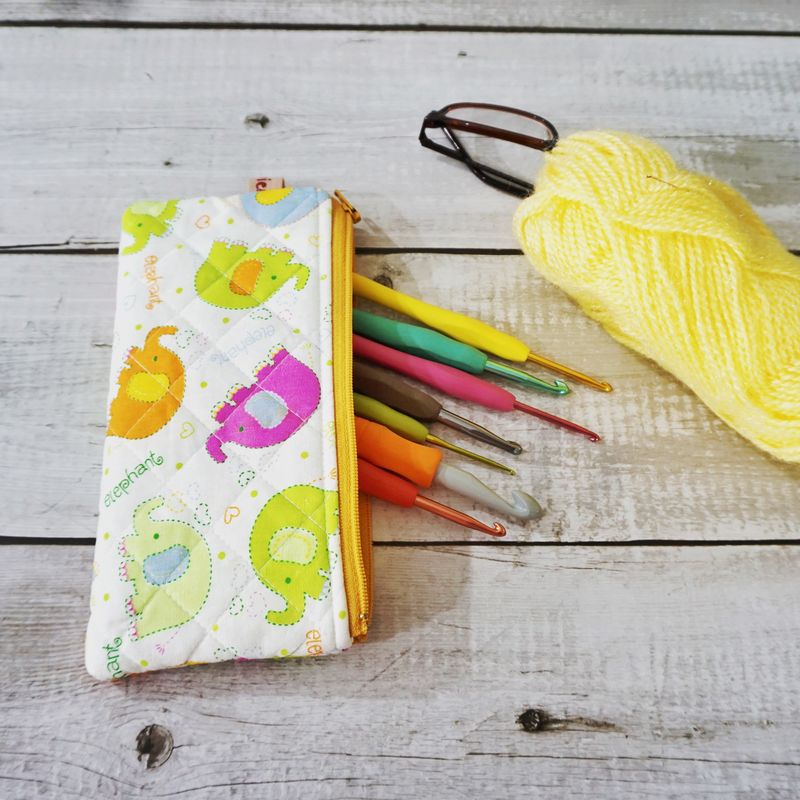 Quilted Zipper Pouch - Colorful Ellie