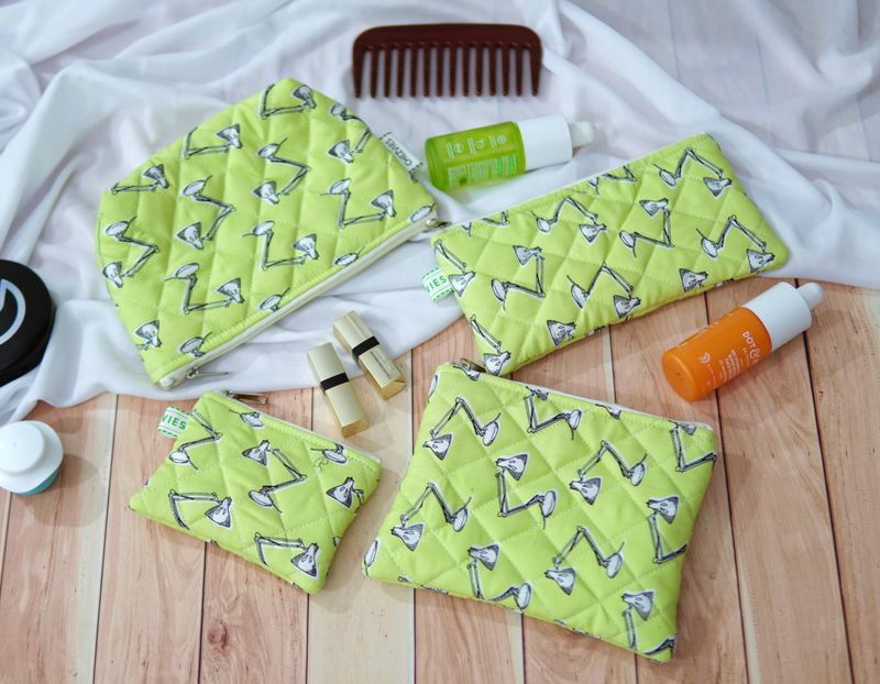 Retro Green Quilted Zipper Pouches
