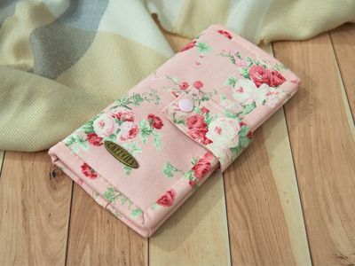 Handmade Bifold Wallet - Pink Vintage Roses