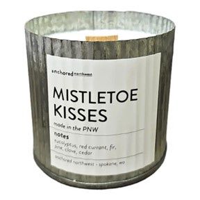 Mistletoe Kisses x