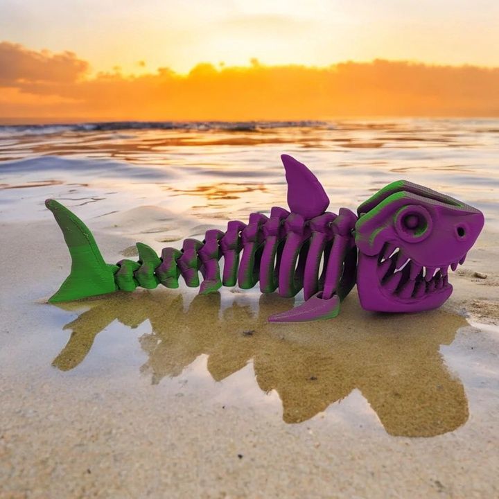 Shark Bonebite, Size: Small