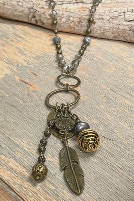 Acacia Necklace