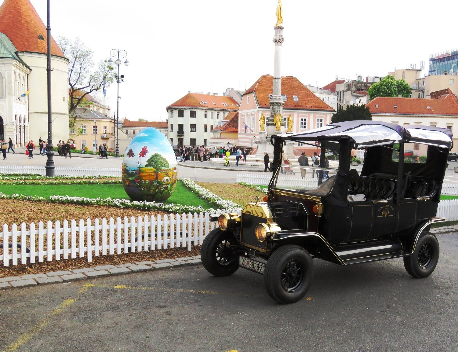 Zagreb Gornji i Donji grad / Zagreb Upper and Lower Town tour (1-4 osobe/persons; 75 min tour) Zagreb Gornji i Donji grad / Zagreb Upper and Lower Town tour (1-4 osobe/persons; 75 min tour)