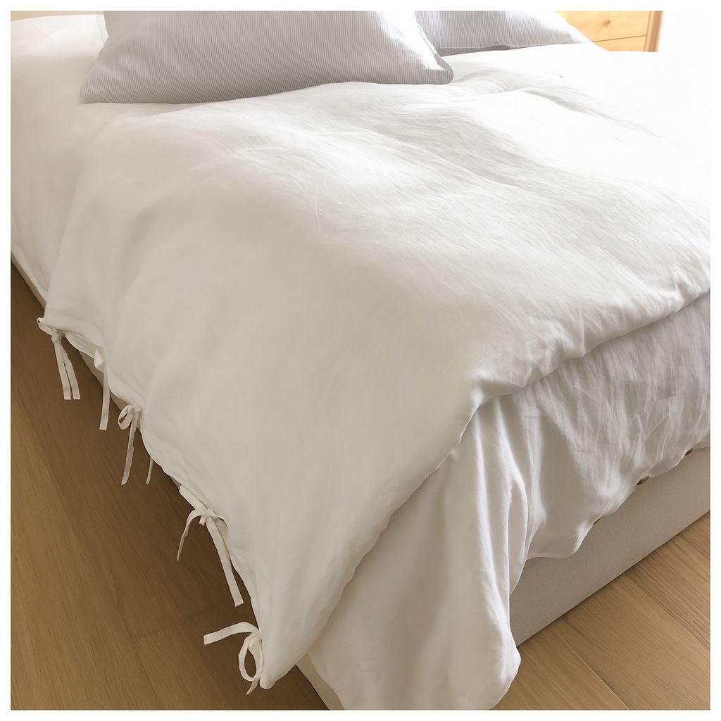 Piecera Essentials - White Amarras