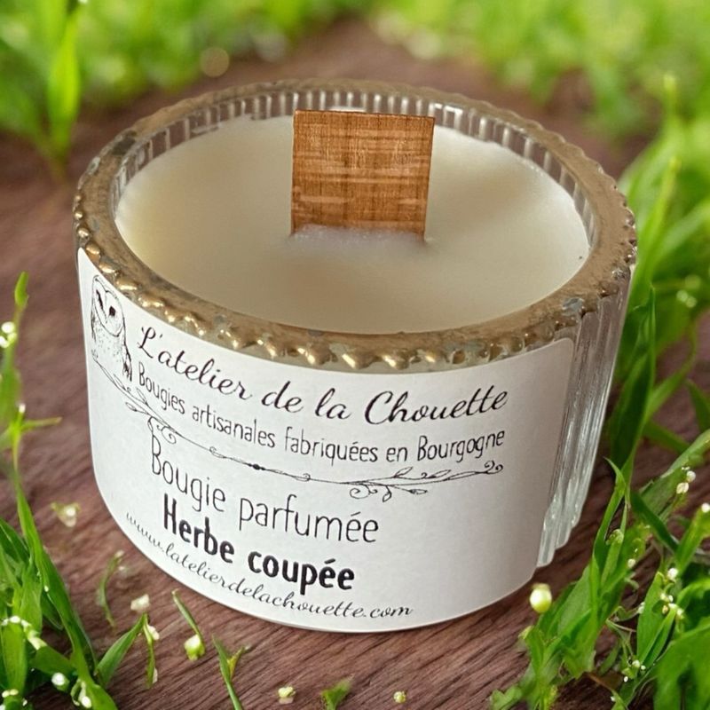 Bougie parfumée Herbe coupée - 40 mL