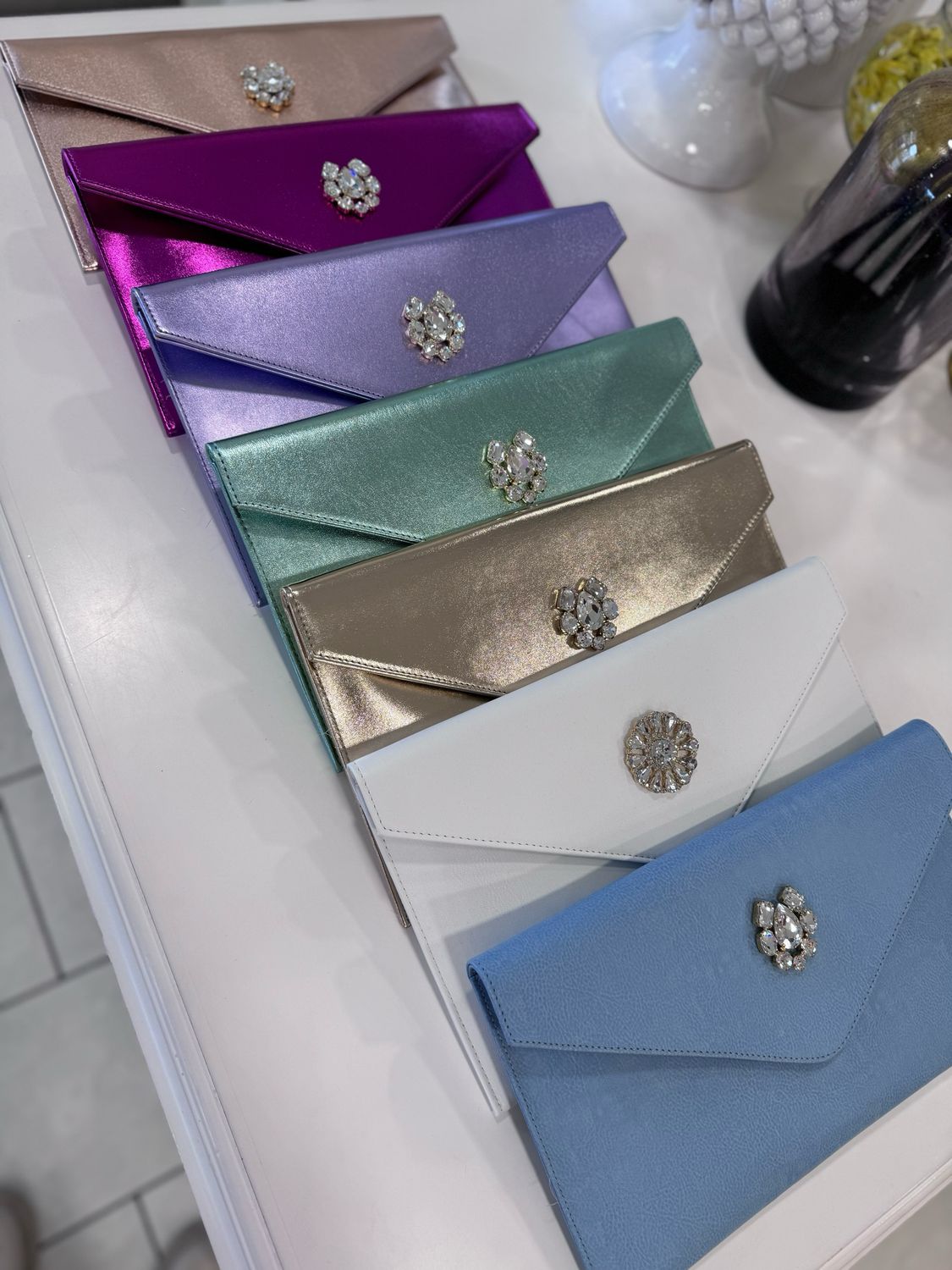 pochette a bustina