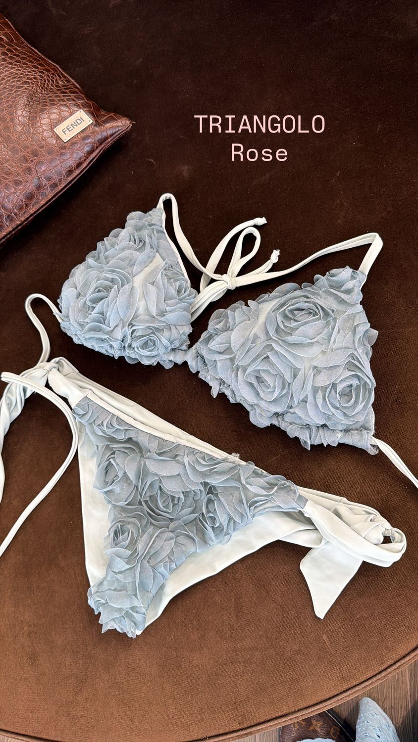 Triangolo rose