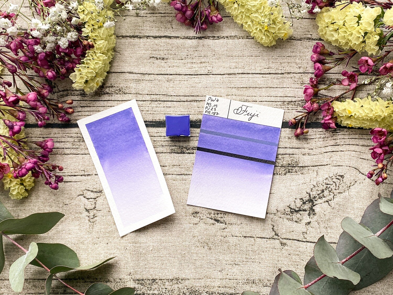 FUJI - Aquarelle violet clair artisanale fabriquée à la main à Paris