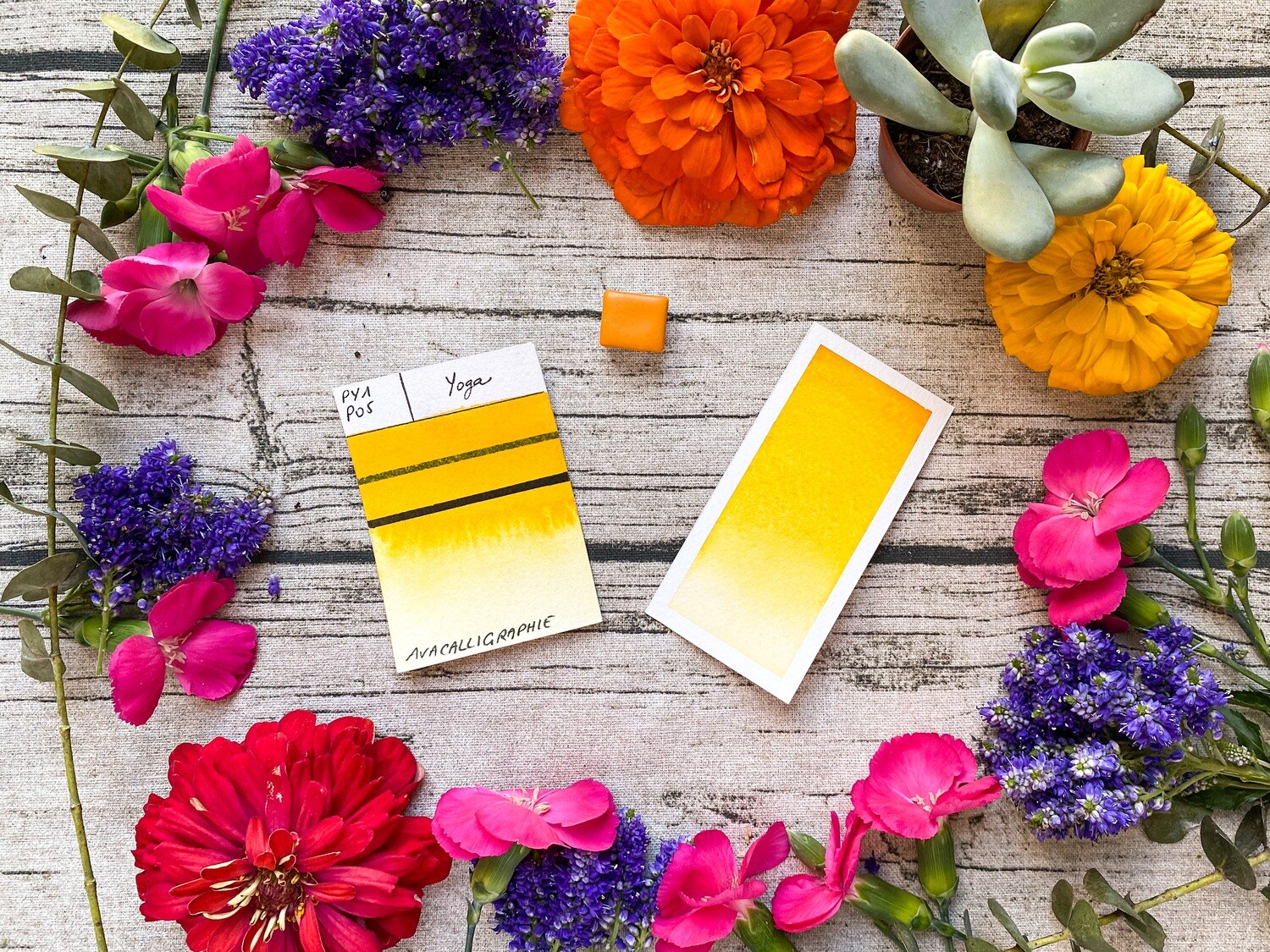 YOGA - Aquarelle Jaune chaud artisanale fabriquée à la main à Paris